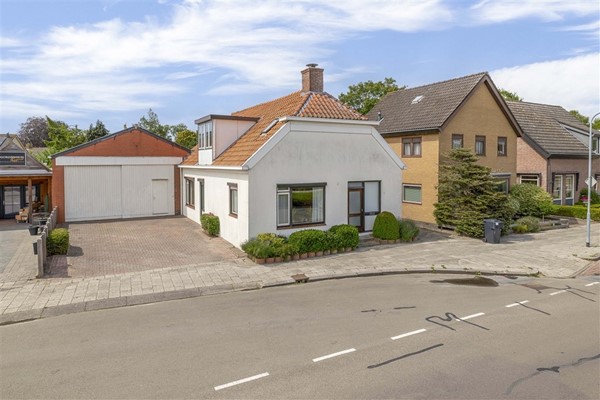 Te koop: Royale vrijstaande woning met een aangebouwde loods van 100 m² !